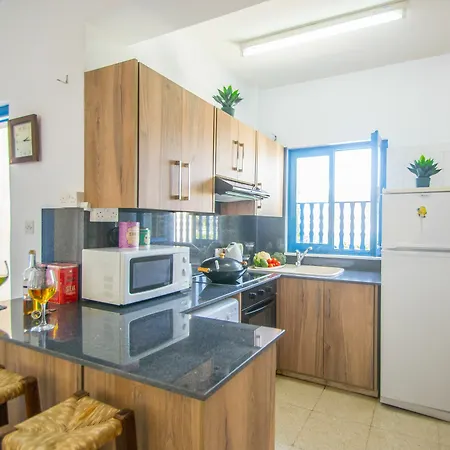 Aurora Apartment *